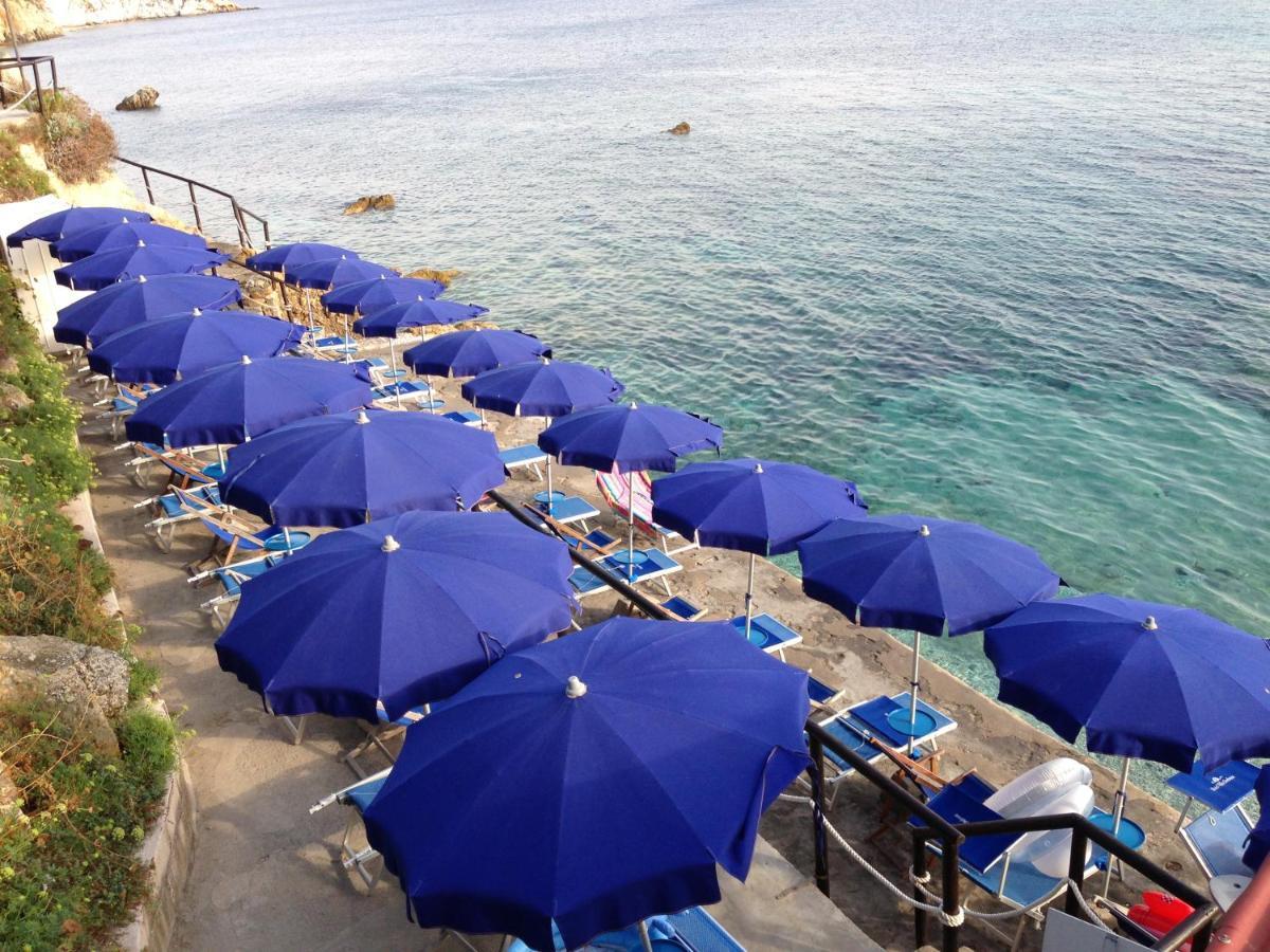 פורטופראיו Hotel Villa Ombrosa מראה חיצוני תמונה