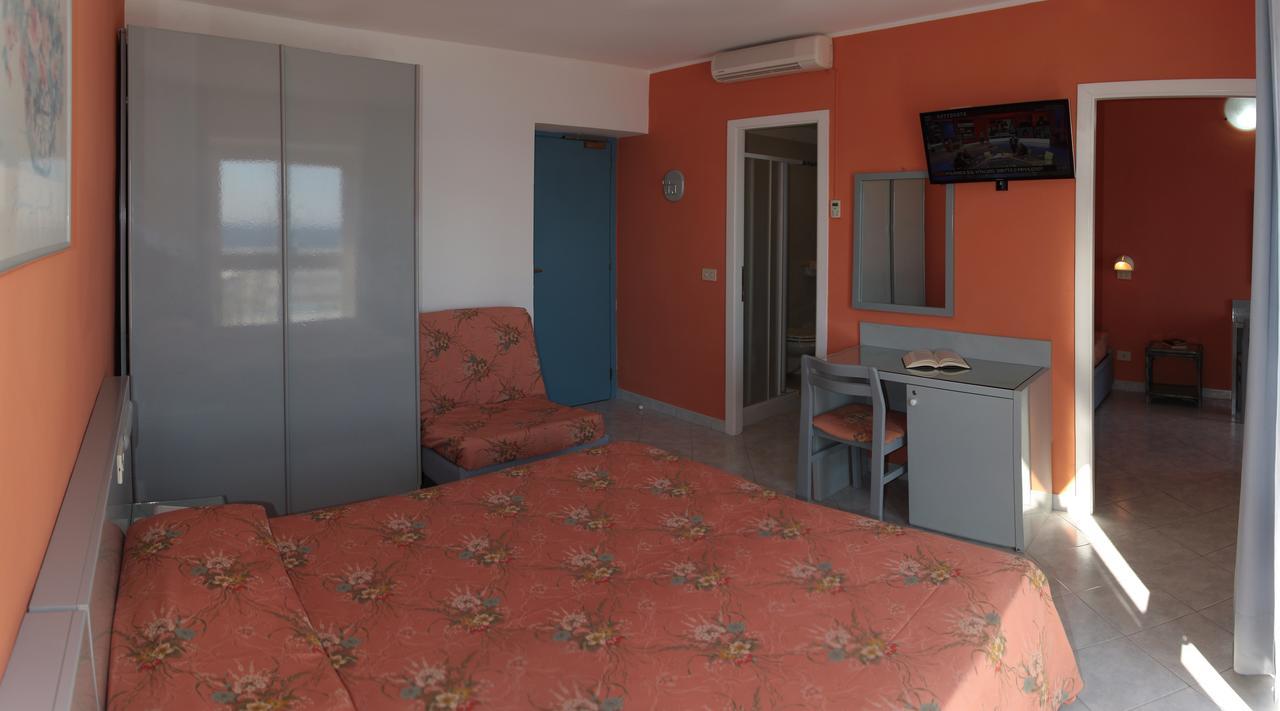 פורטופראיו Hotel Villa Ombrosa חדר תמונה